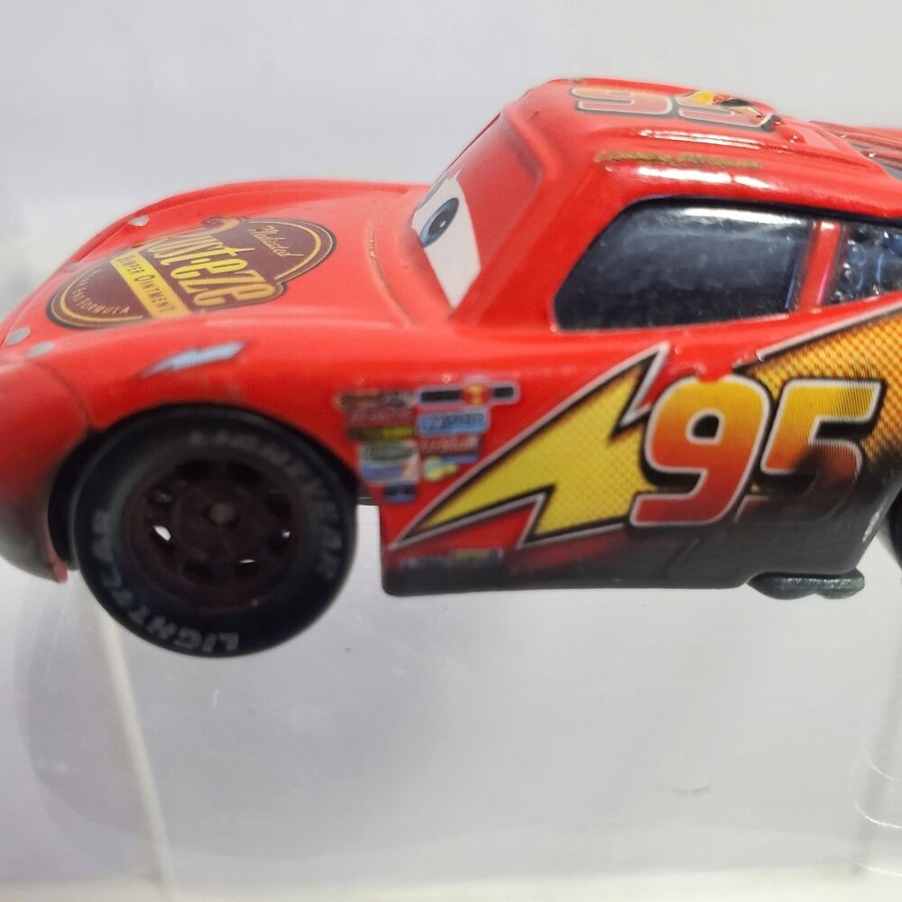 Burnt Lightening McQueen Diecast Disney Pixar Metal Cars Red Racing - Picture 7 of 15